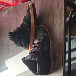 DC Boys Shoes